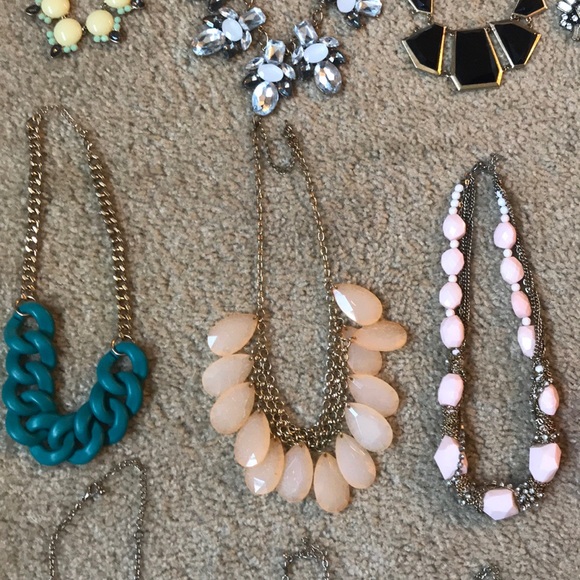 Statement necklace bundle - Picture 6 of 8